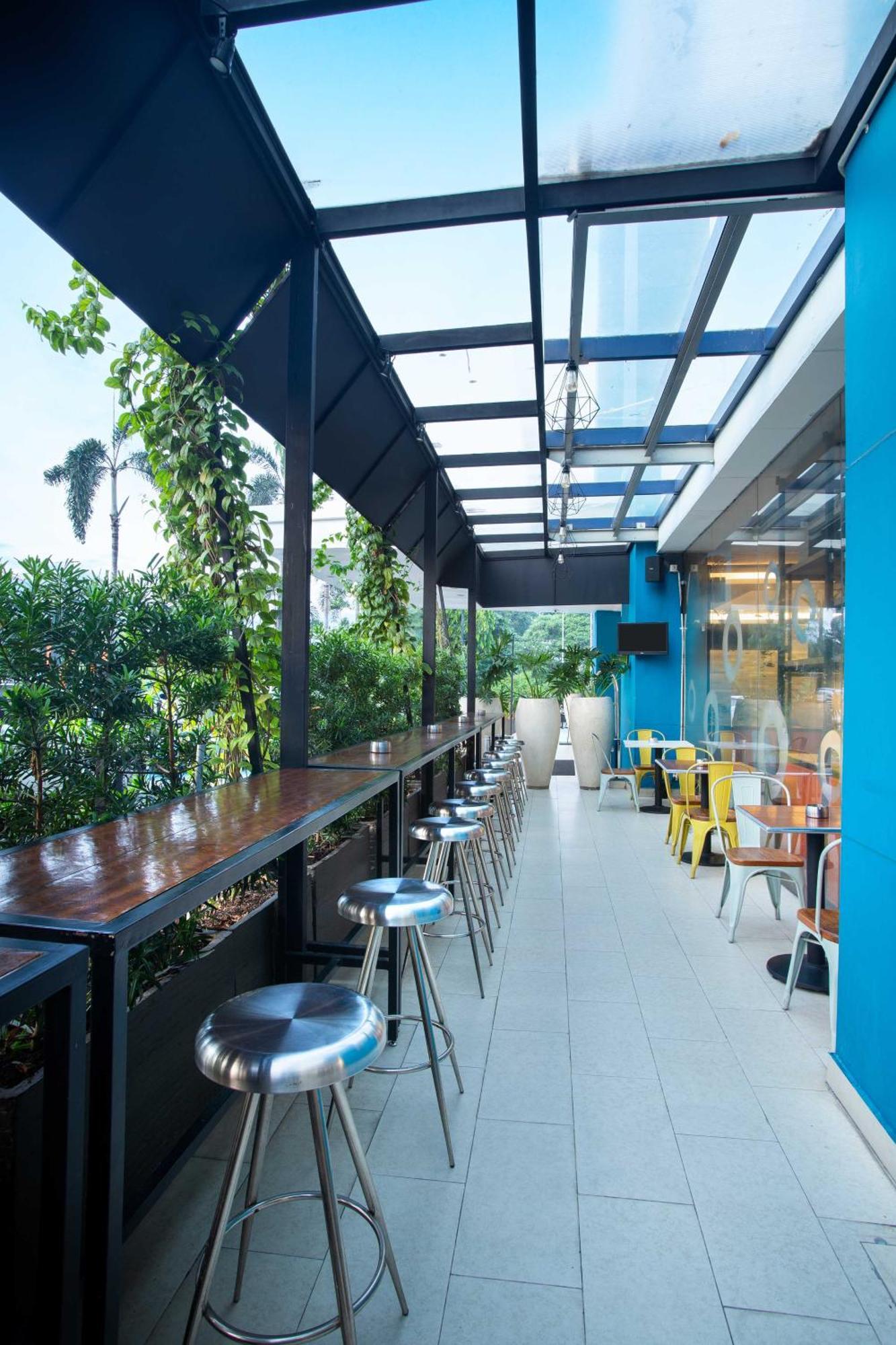 1O1 Urban Jakarta Kelapa Gading Exterior foto