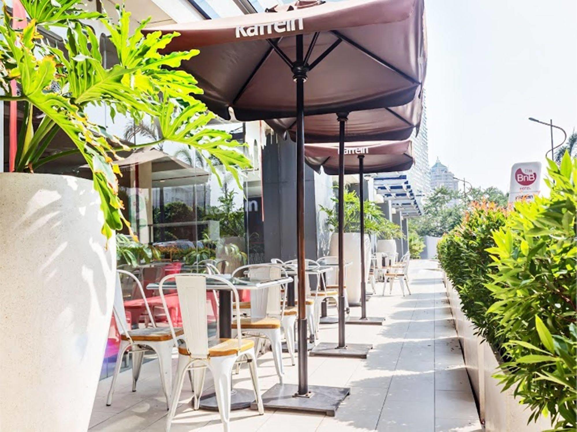 1O1 Urban Jakarta Kelapa Gading Exterior foto